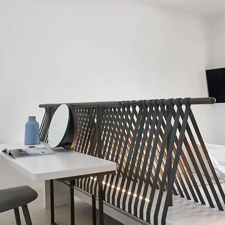 Alti Santorini - Caldera View (adults Only)