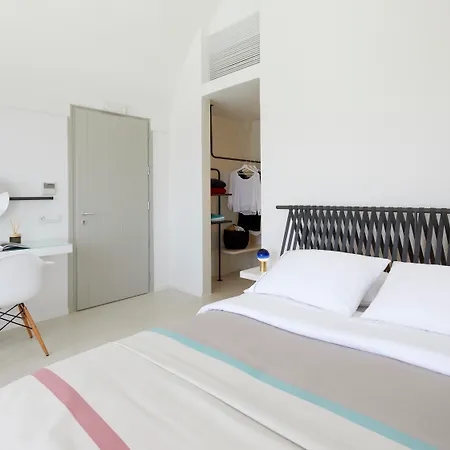 Alti Santorini - Caldera View (adults Only) 3*