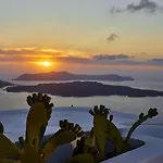 Alti Santorini - Caldera View (adults Only)